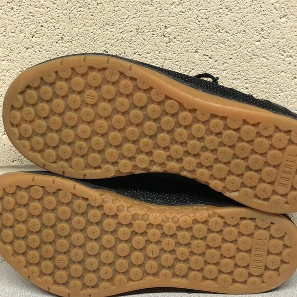 NOBULL OUTWORK BLACK SNEAKER LADIES SIZE 6  ** - Picture 8 of 8